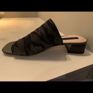 Sanctuary sandal, camouflage print, size 10, worn one time